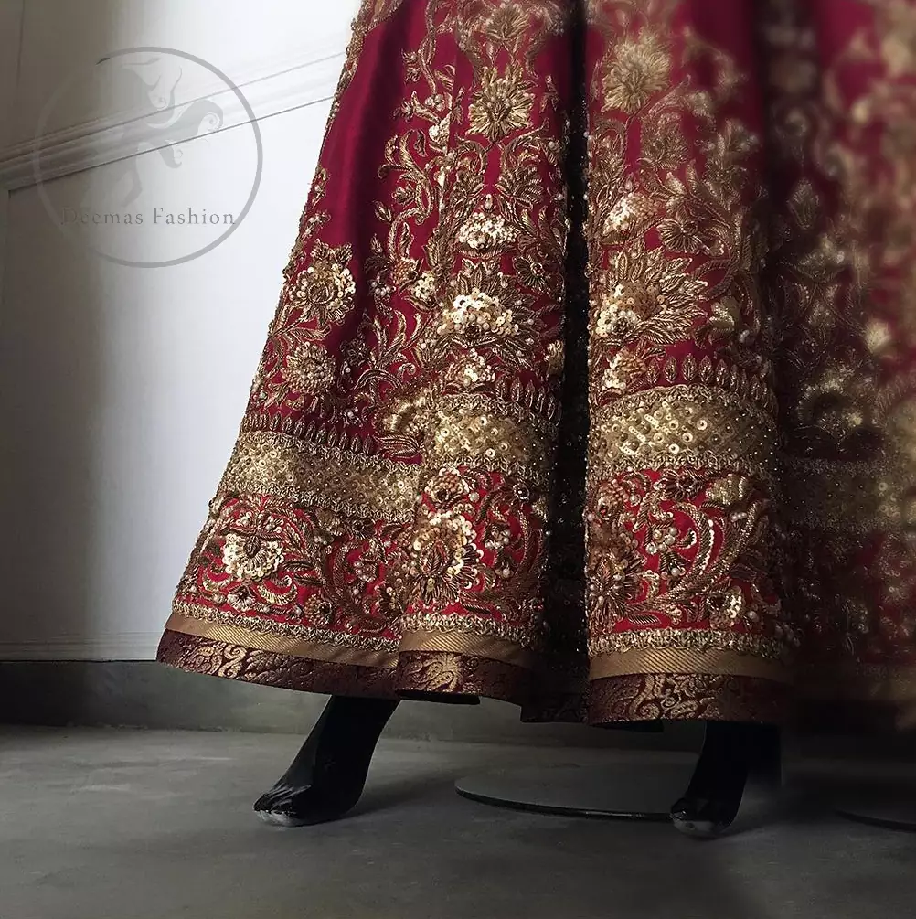 This outfit is meticulously highlighted with antique shaded kora dabka, tilla, sequins and swarovski. This dress is beautifully sculptured with floral embroidery. Shirt is fully embellished. It is artistically coordinated with embellished lehenga. Lehenga is enhanced with embroidered border and applique. It comes with chiffon dupatta, having four sided embellished border and sprinkled with sequins all over it.
