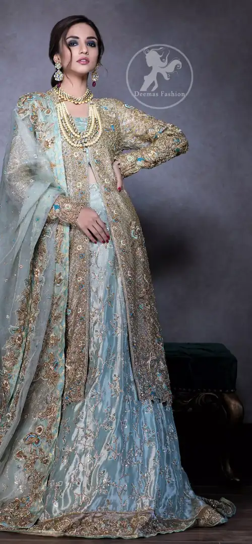 This regal regent gray outfit is an immensely captivating traditional piece, enhancing the art of classical heritage showcasing the craftsmanship