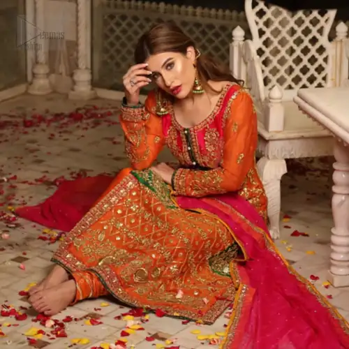 Get bold and beautiful with this uber-stylish ensemble that has flattering cuts, and a colour palette that is bewitching.  This