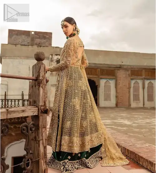 The new season is all about making a statement. Make your moment memorable being a queen in our fawn front