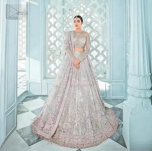 Its an unforgettable look that will effortlessly take you from day to night this festive season. Unique craftsmanship and detailed