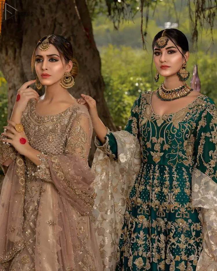The new season is all about making a statement. Unique craftsmanship and detailed embellishments bring heavenly hued gossamer fabrics to life. Add a charm to your mehndi with an intricately golden embellished bodice and motifs all around the flare on sea green canvas of organza. Daaman is elegantly decorated with embroidered golden floral bootis, sprinkled sequins and beautiful craftsmanship. Pair it up with sea-green sharara having delicate details at the bottom instantly draws attention. To complete the look, go with ivory brocade dupatta.
