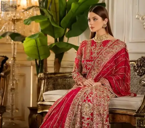 Choosing the right fabric has always been a matter of great concern, therefore, pure organza is what has added to