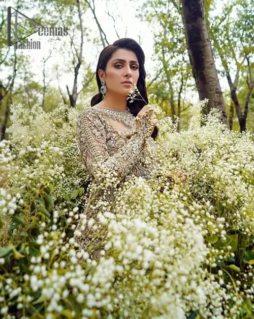 Fawn tunes for the reception? Hell Yes So just glow like a diamond with the Fawn Back Train Maxi, a