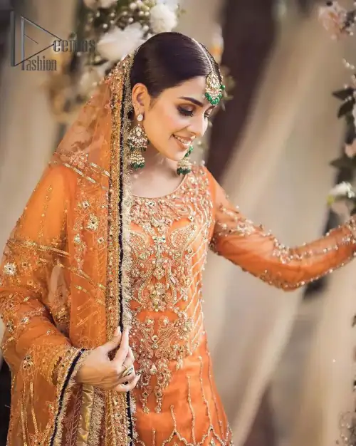 Time to treat yourself with an orange article of Deemas Fashion. This orange heartiest mealtime article will twirl your heart.