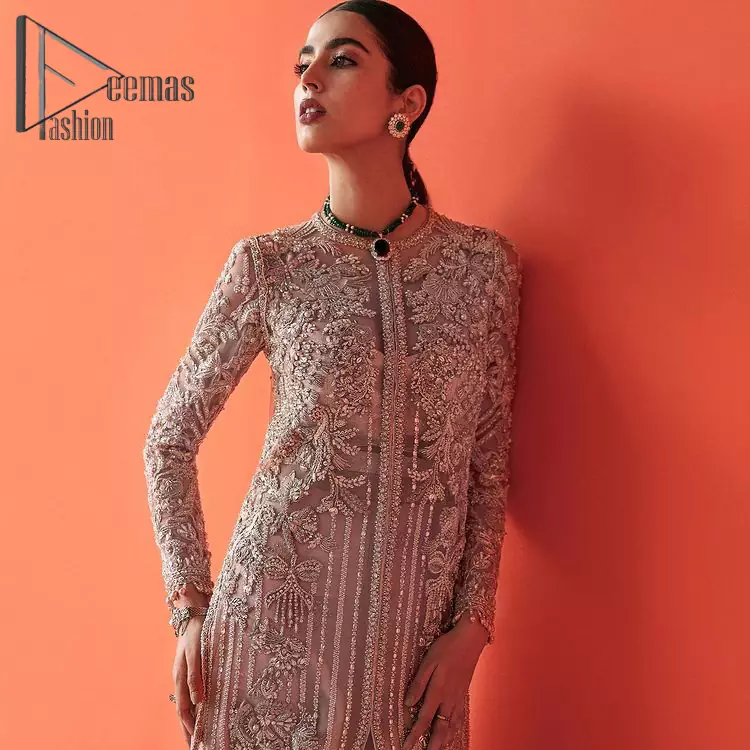 5 Amaze Fashion Hits of Alia Bhatt and Ranveer Singh From Rocky Aur Rani  Kii Prem Kahaani - News18