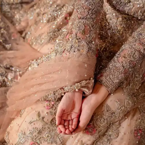 As a symbol of intense beauty and delicacy, our professional designers symbolized rose with the Tea Rose Lehenga Blouse due