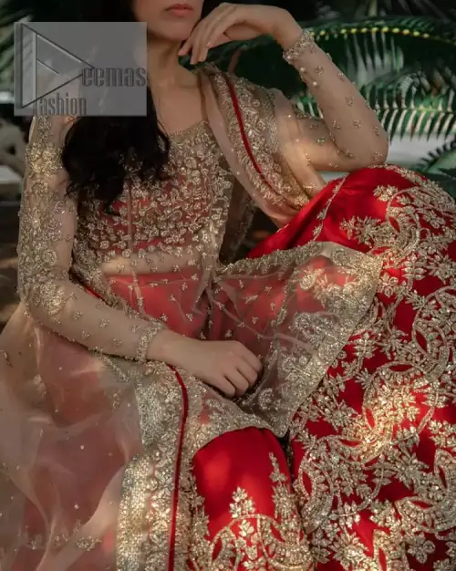 Love is just a twirl away! DeemasFashion presents a beige-pink shirt that looks super amazing when its full sleeves are