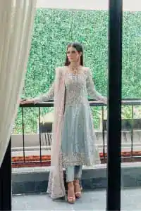 Light blue just follow the pattern of sky to make everyone selenophile. DeemasFashion presents this article in the light blue colour rendered with silver embroidery which includes cystal, tilla, dabka and mainly crystals to give you a dreamy fairy look. The square neckline of the frock added super beauty to the outfit when comes with full sleeves. Furthermore, it is paired up with straight pant whuch is adorned with silver border embroidery. End up this article with dupatta in the same colour having a four-sided embellished border and sequins sprayed all over to follow the pattern of sky.