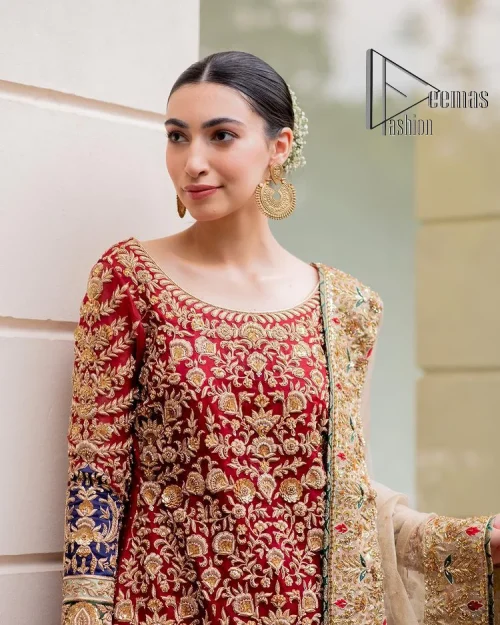 Embrace yourself with deep red on your big day. This deep red long shirt is meticulously hand-rendered with light golden