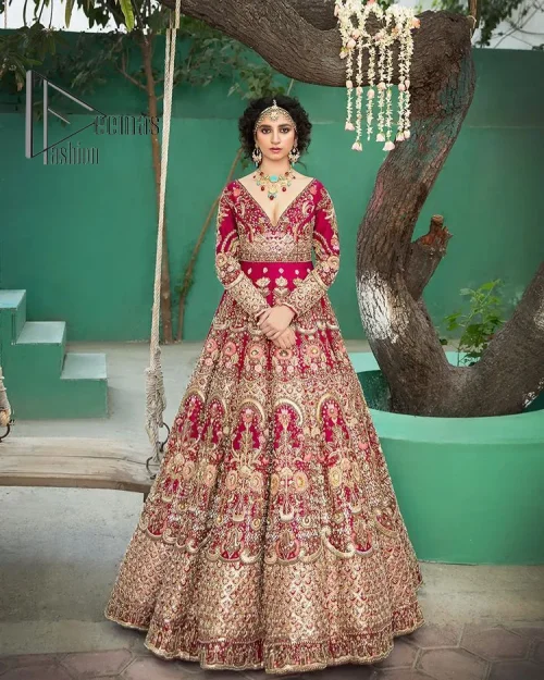 A wine that will make you rise and shine n your Big day. Begin this reception wear with wine red