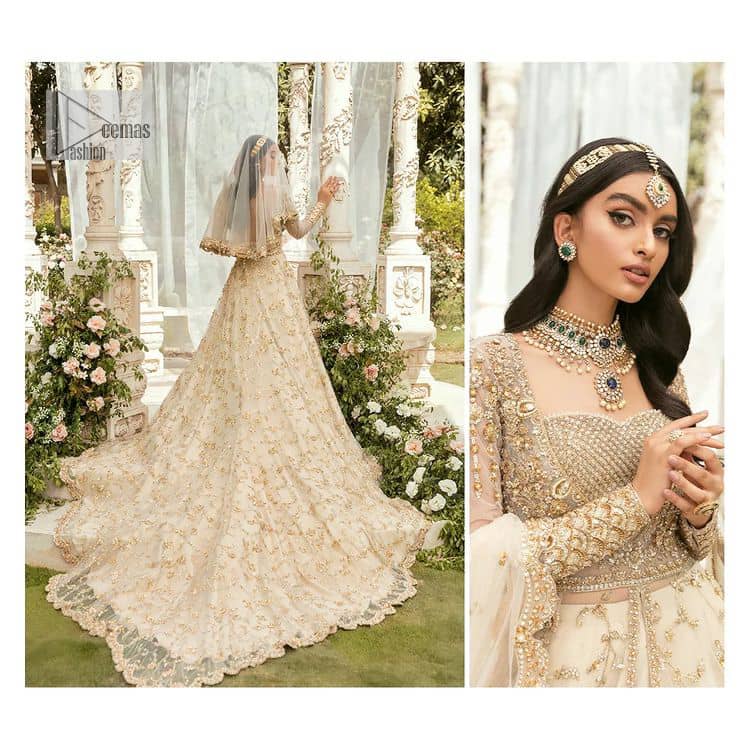 Light Fawn Scalloped Back Train Maxi Lehenga N Dupatta Nikah 