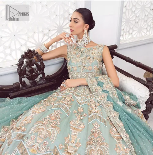 Be a fashion diva in this true modern classic Nikah outfit! The pale blue pleated maxi is handsomely adorned with