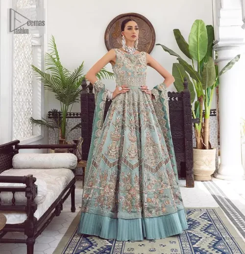 Be a fashion diva in this true modern classic Nikah outfit! The pale blue pleated maxi is handsomely adorned with