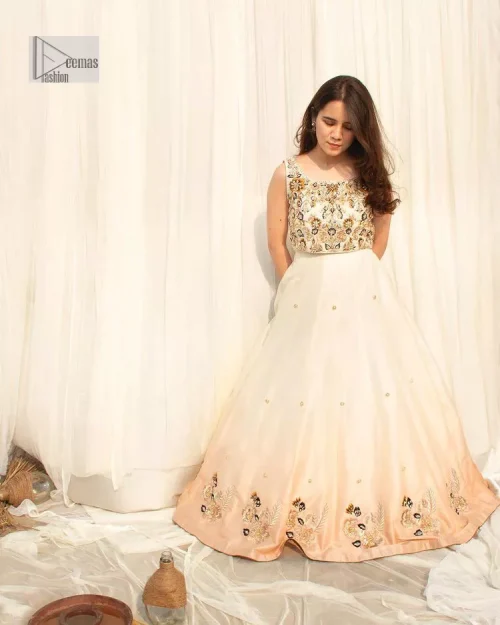 The fusion of this softest canvas decorated with vibrant contrasts is all you need to stun at any party! The