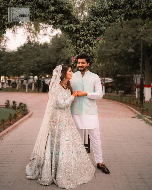 Brighten up your big day with this beautiful ensemble - Perfectly suited to the trend! DeemasFashion presents this nikah wear