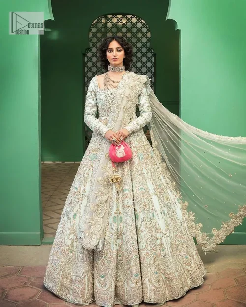 Brighten up your big day with this beautiful ensemble - Perfectly suited to the trend! DeemasFashion presents this nikah wear