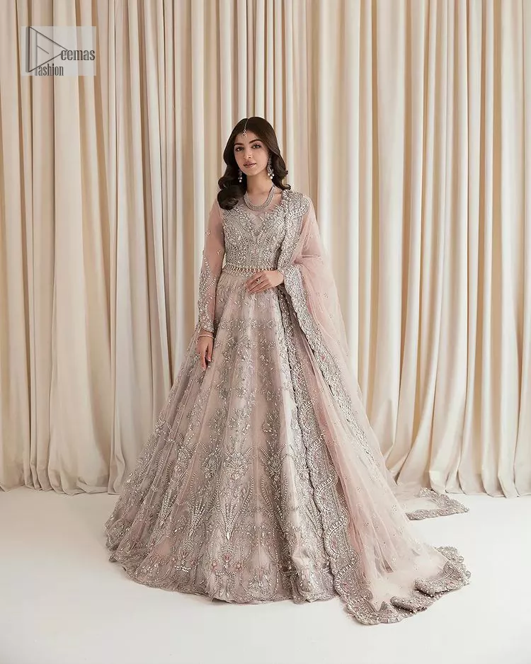 Kiara Advani Wedding Lehenga Choli in Georgette With Sequence Work and Can  Can for Flair in USA, UK, Malaysia, South Africa, Dubai, Singapore