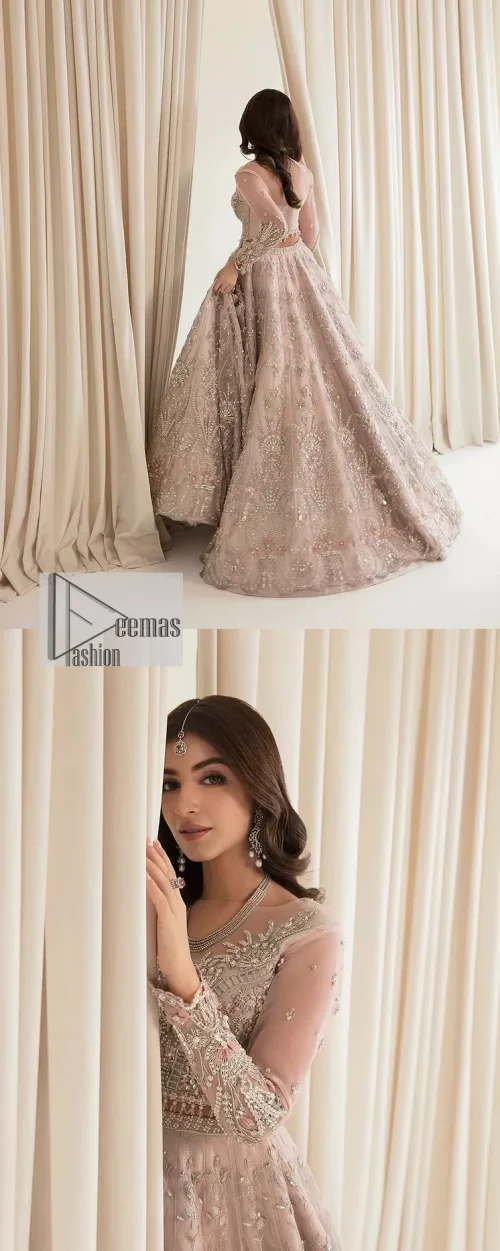 Rose Pink, is the colour of confidence on your big day. The blouse in the rose pink shade is embellished